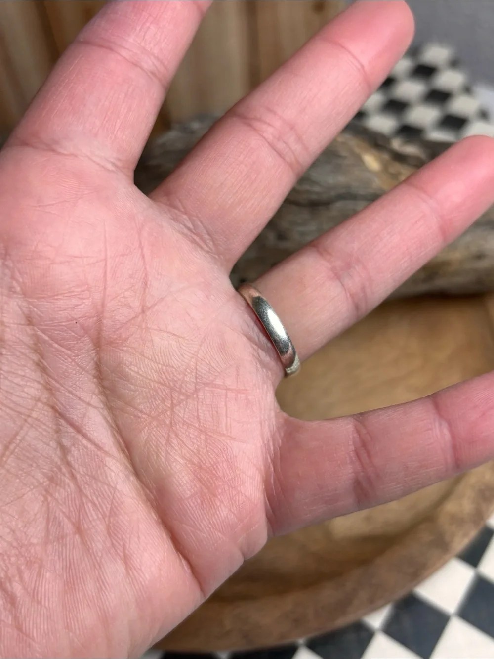 Hand Crafted Silver Oval Labradorite Ring in Gray-Green women’s size 7